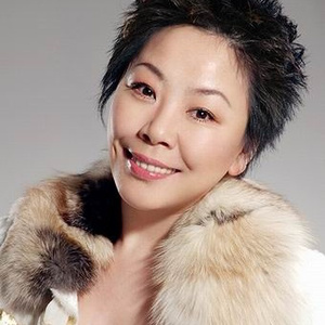 美女脱免费看㊙️直播
